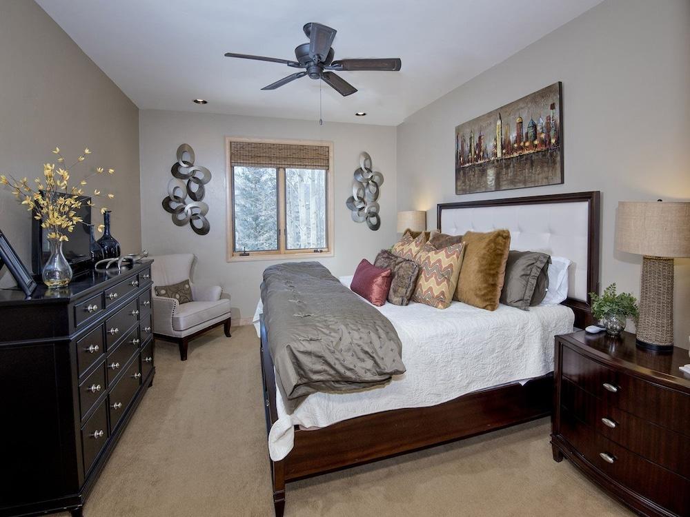 Glacier Court 1854 A