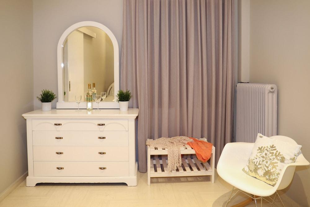 Chrissomallis Apartments