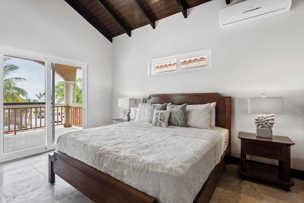 Sirenian Bay Resort - Villas & All Inclusive Bungalows