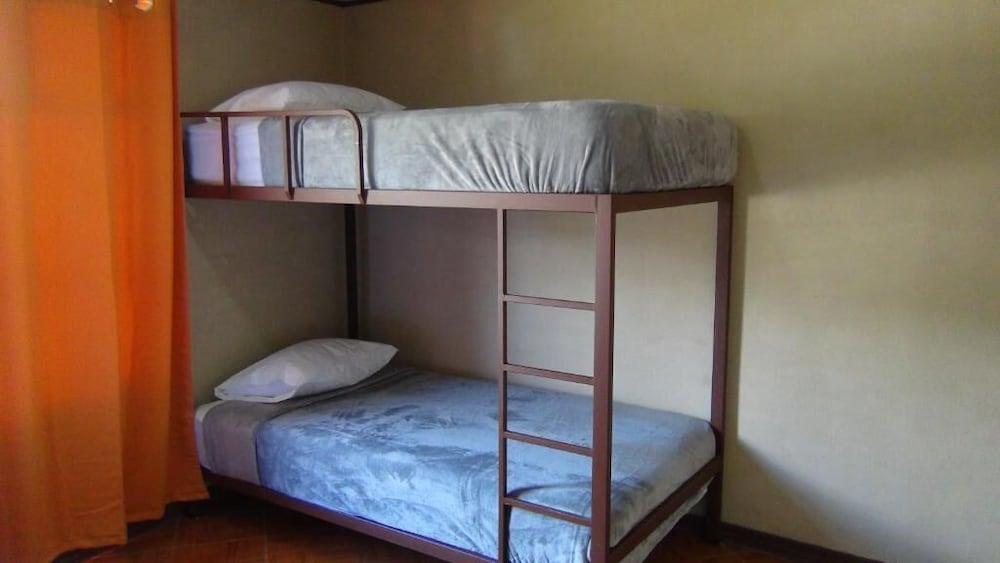 Monteverde Family House