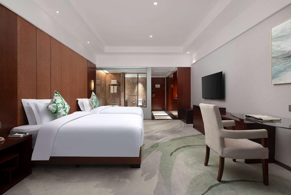 Wyndham Garden Qianjiang Downtown