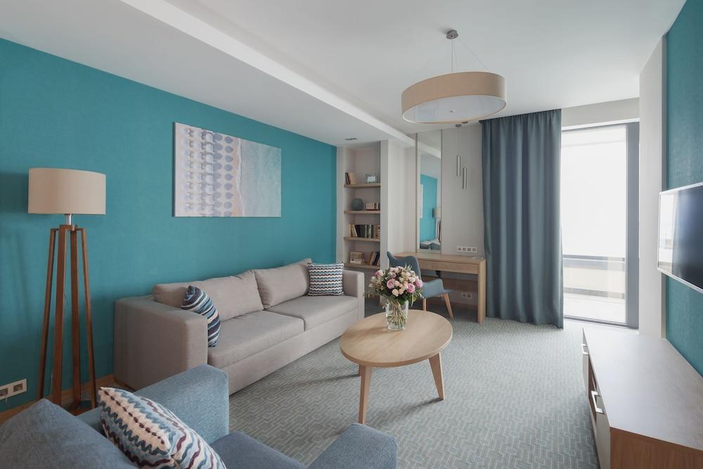 Lavicon Apart Hotel Collection