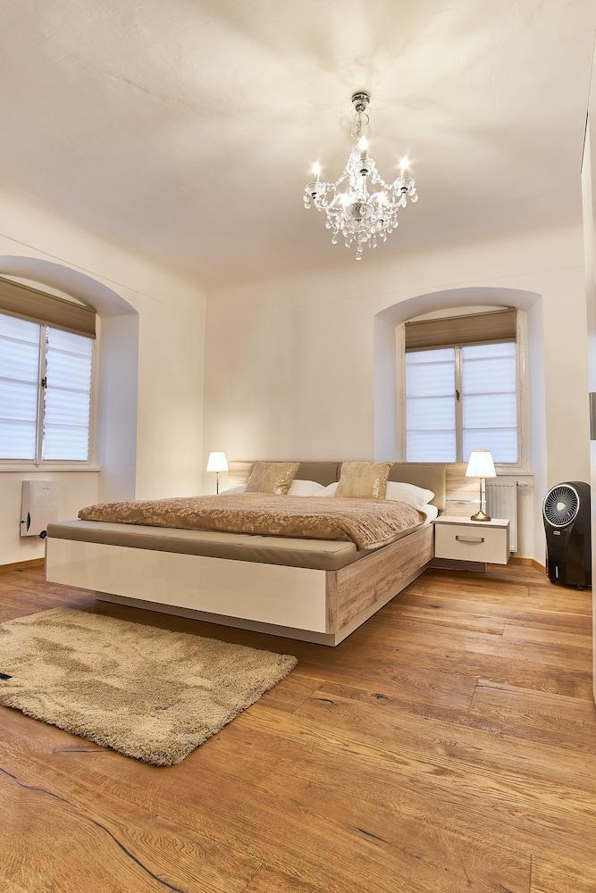 Charles Bridge Royal Apartment