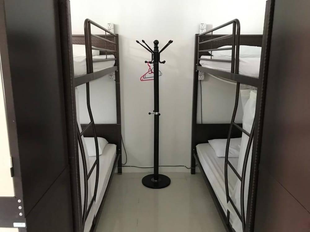 Island Hostel Bayan Lepas Airport