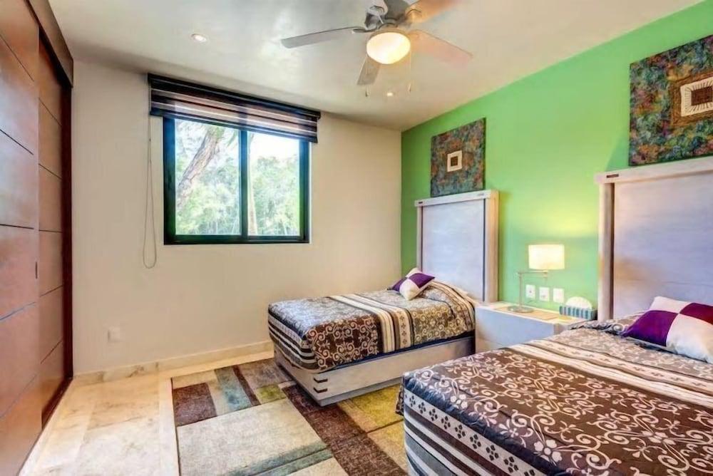 Stunning 2 Bed With Private Garden, ENCANTO ESTE 103 - By Salt-Kisses