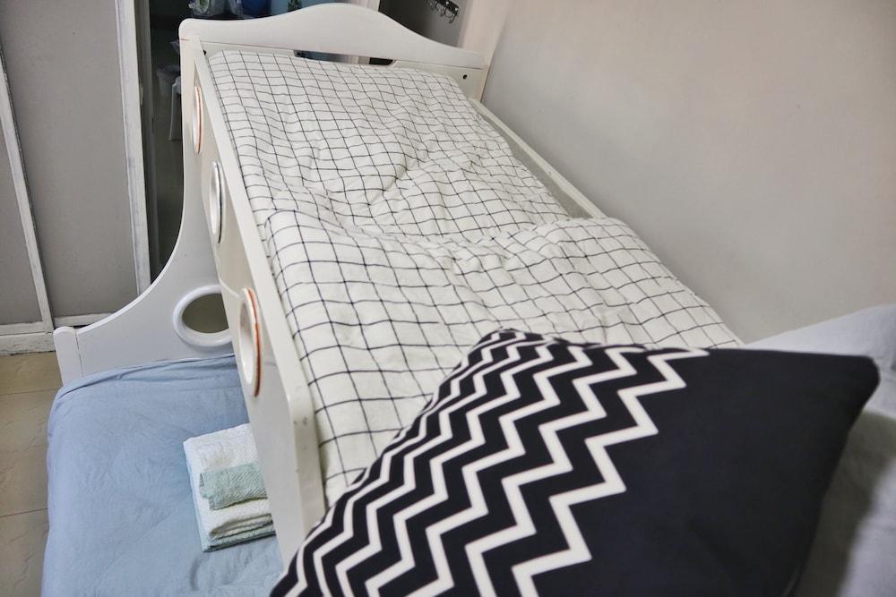 Qing Apartment Happiness