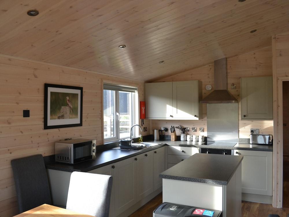 The Chiltern Lodges at Upper Farm Henton