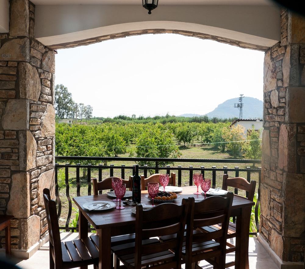 Pomegranate Garden Villas