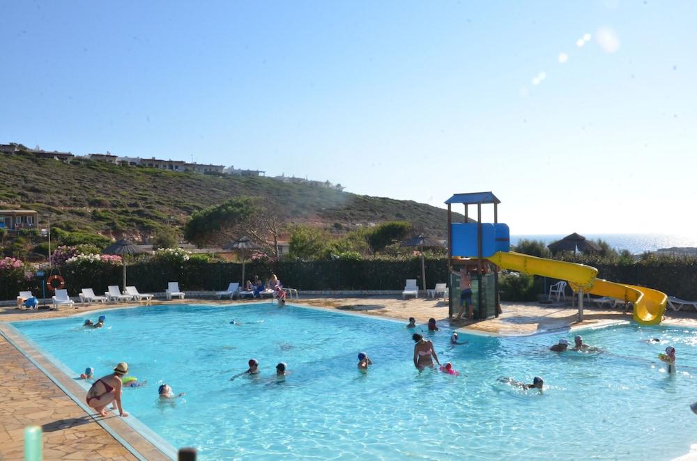 Happy Camp in Camping Tonnara