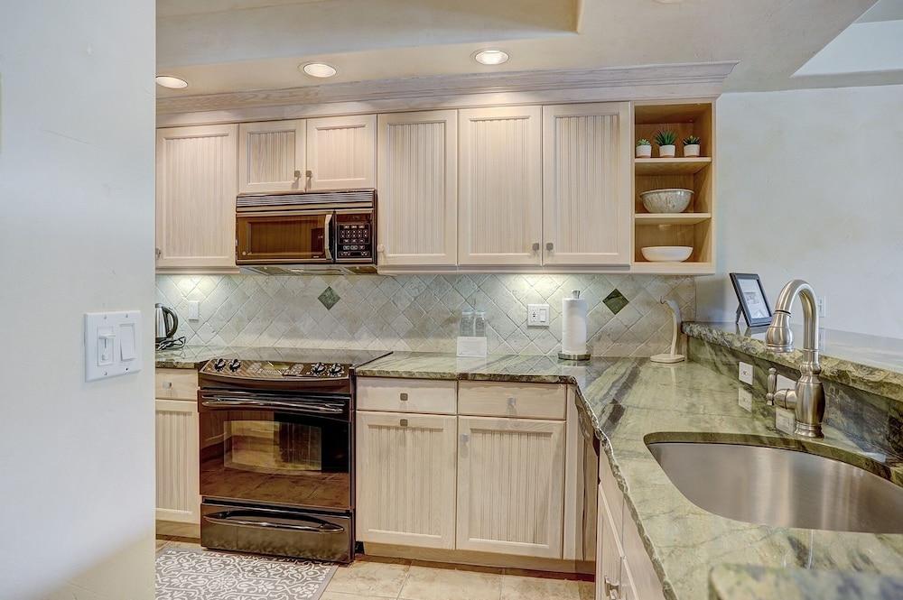 Amazing 2 Br Unit In Beaver Creek- Out Of A Western Movie 2 Bedroom Condo by RedAwning