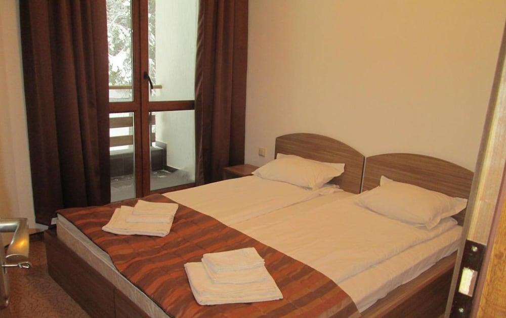 Iceberg Apart Hotel & SPA