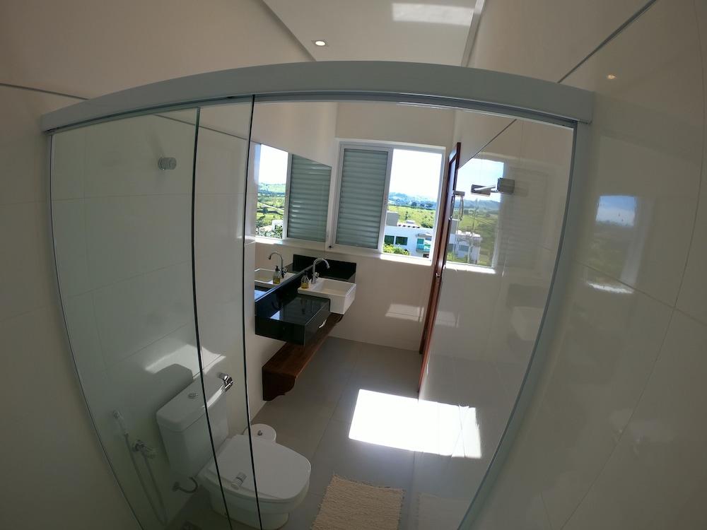 Casa de Luxo em Escarpas com 5 suítes