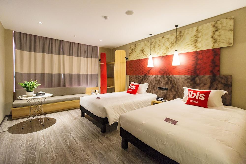 Ibis Neijiang  North Railway station Hotel