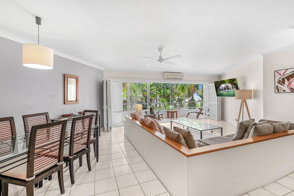 Poolside Apt In Alamanda Beachfront Resort 55