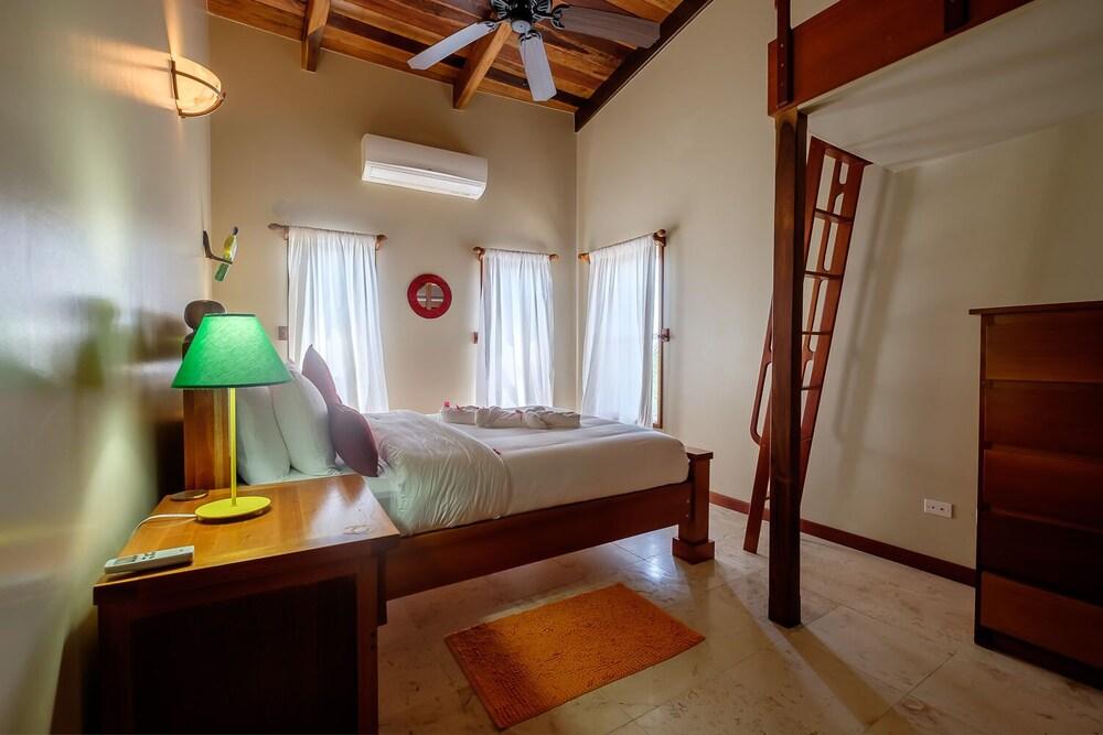 Indigo Belize 1C 3 Bedroom Condo by RedAwning