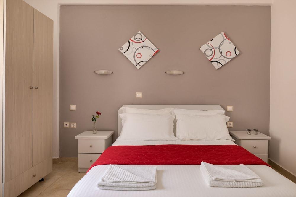 John Akroyiali rooms