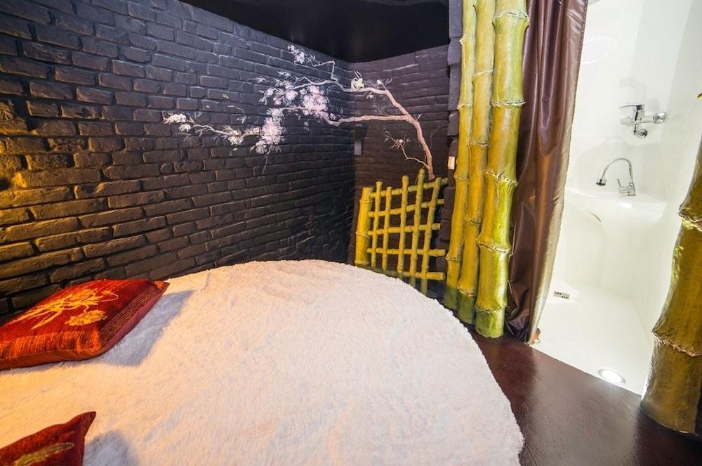 Apartment Svobody 10