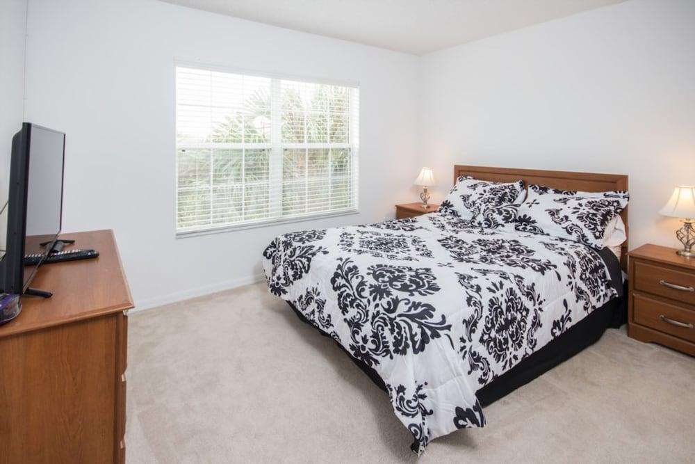 Emerald Island Resort 2706