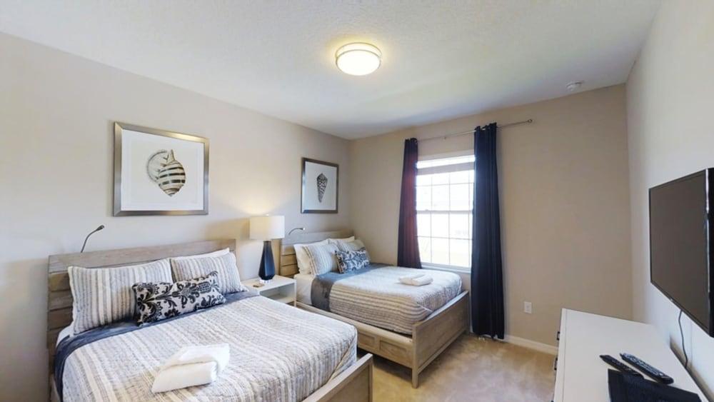 Golden Palms Vacation Resort 2578