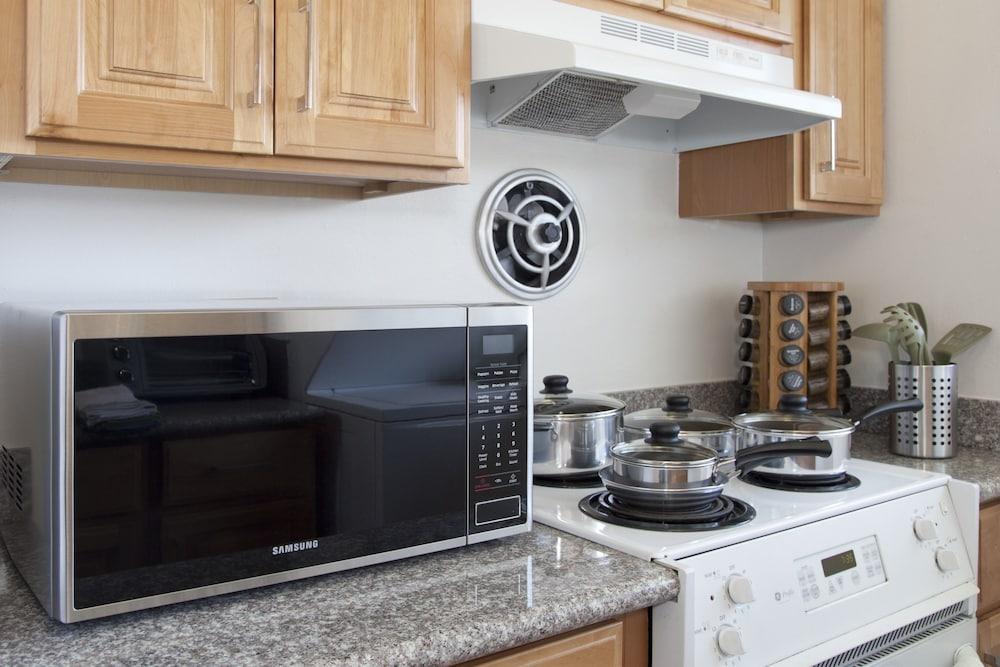 Business Class Fast Wifi