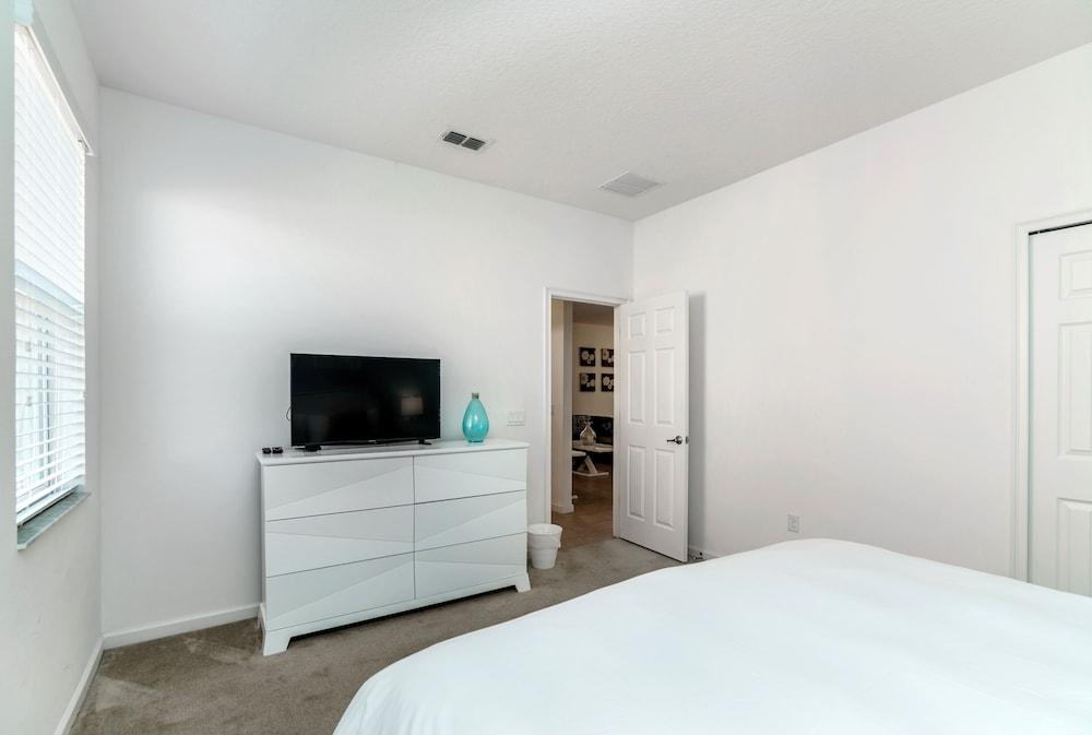 Davenport- Lovely 6bd/5ba Poolhome - #6av391