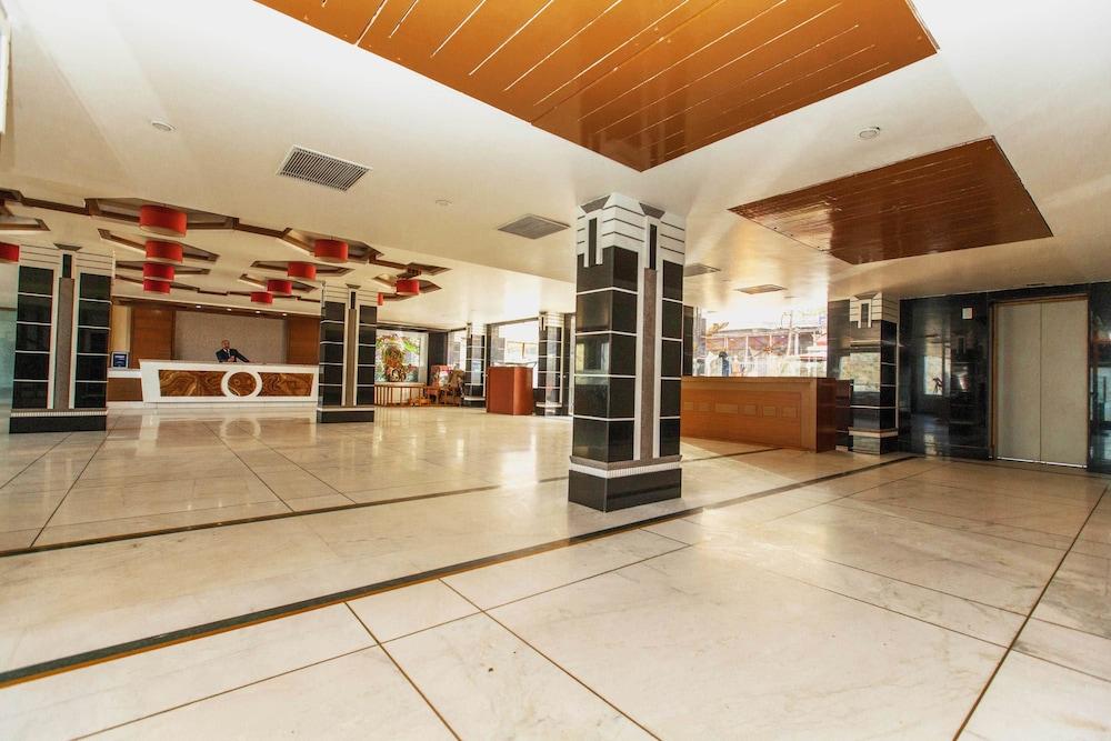 Hotel Subash International