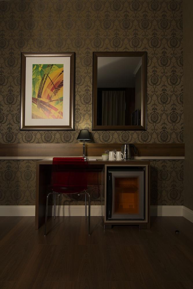 Wimbledon Garni Concept