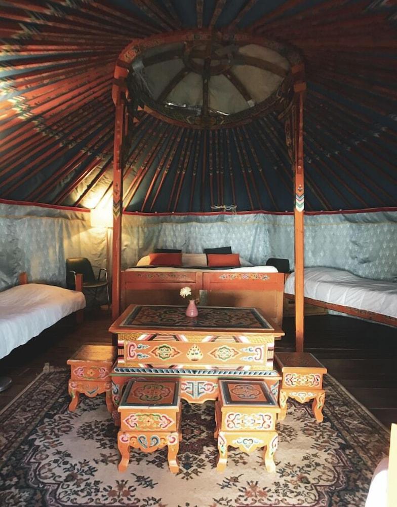 Les Yourtes à la Ferme des Epis