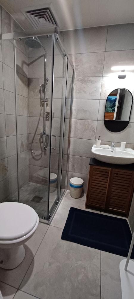 Alicalapa-Tenon Clement