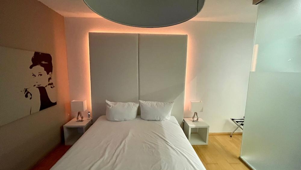 smart & beautiful GUESTHOUSE