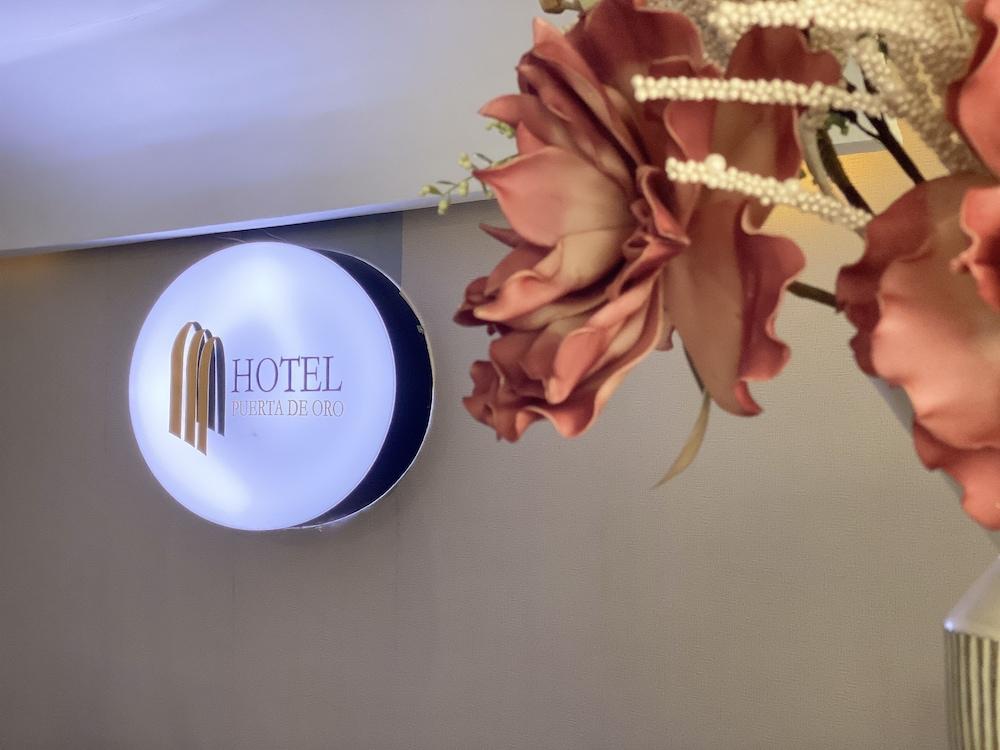 Hotel Puerta de Oro