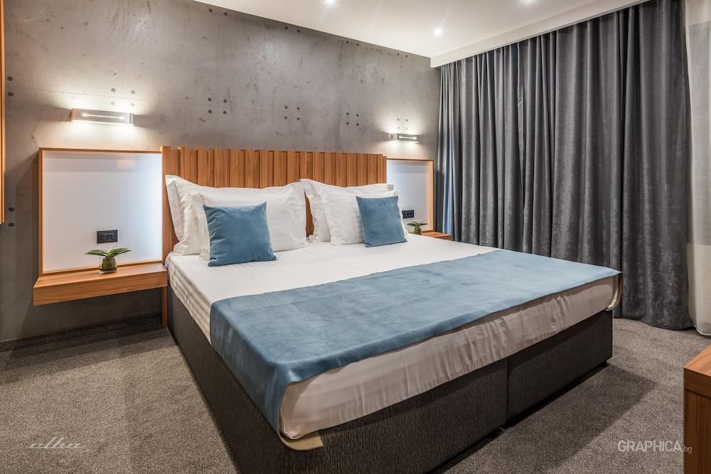 103 Degrees Hotel & SPA