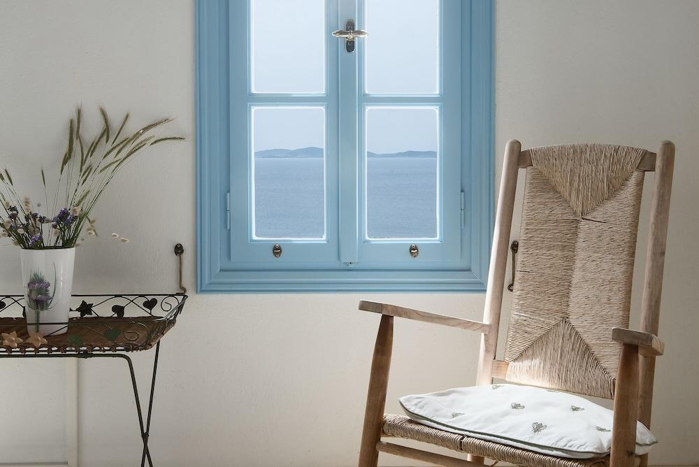 Anerousses Mykonian Traditional Houses