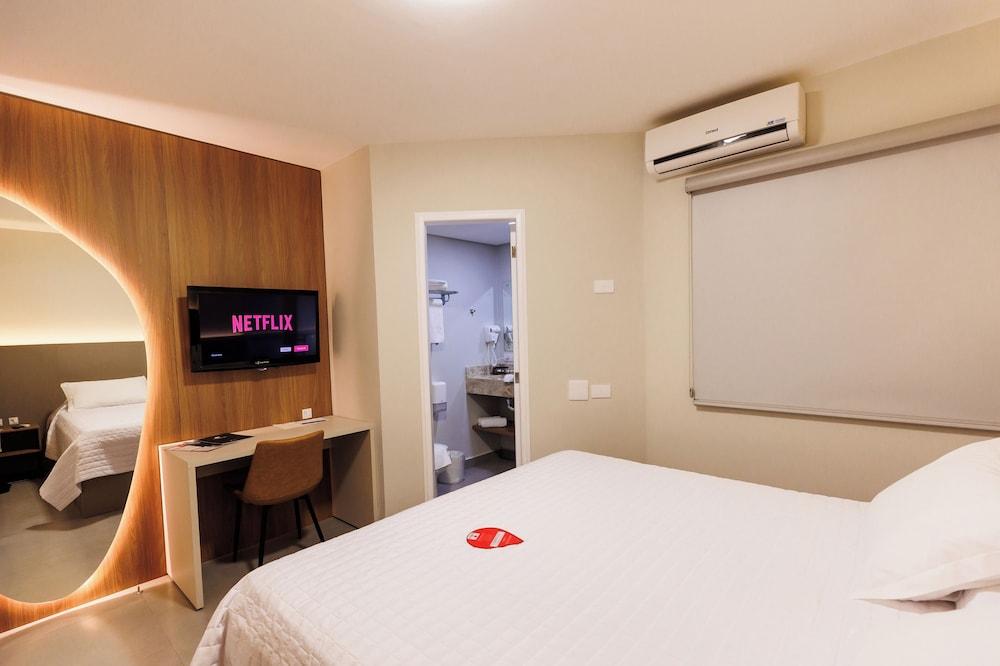 Tonello Business Hotel