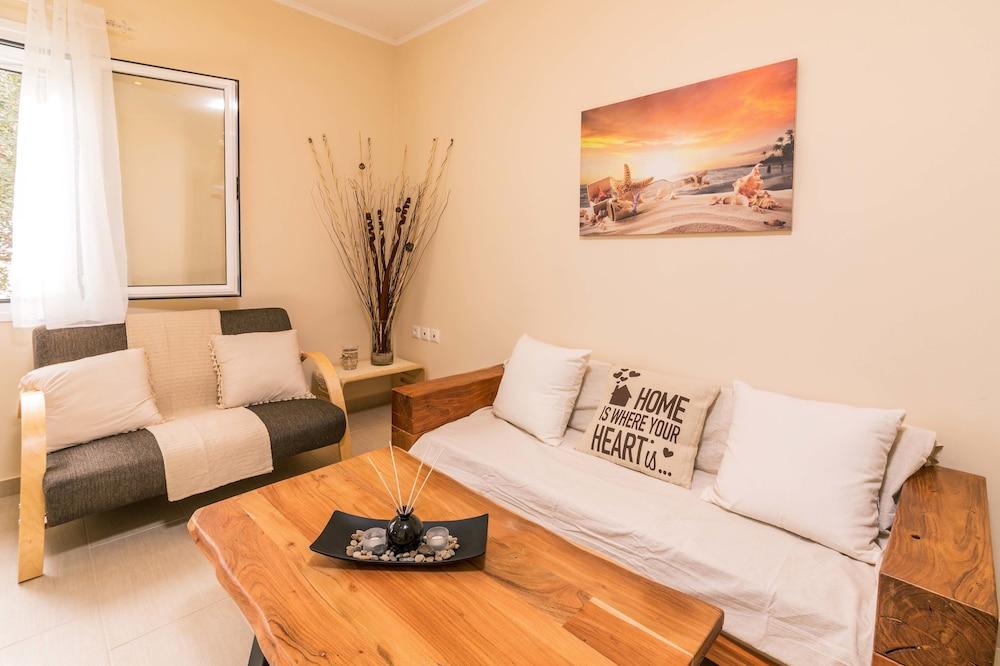 Alkinoi Seaview Villa with private Pool by Konnect, Nisaki