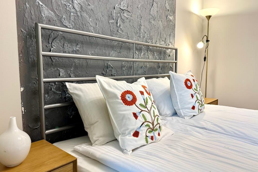 erApartments Meridian Residence