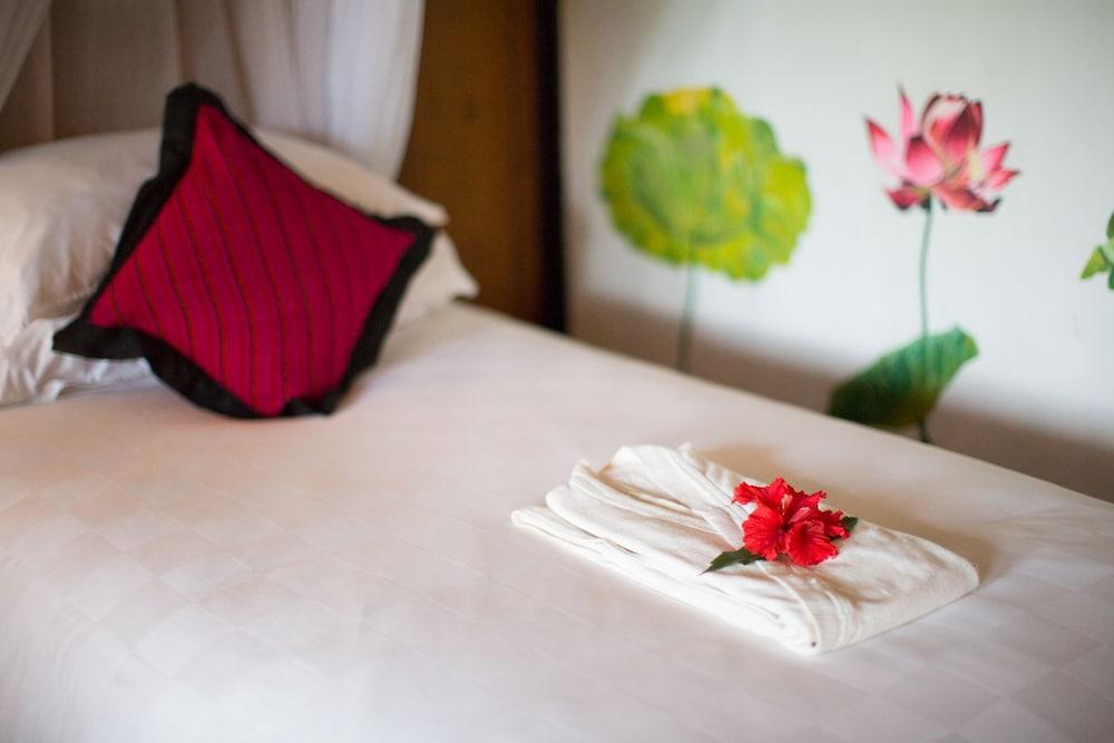 Inle Heritage Stilt House