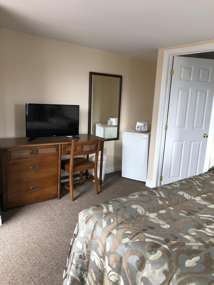 Anne Shirley Motel & Cottages