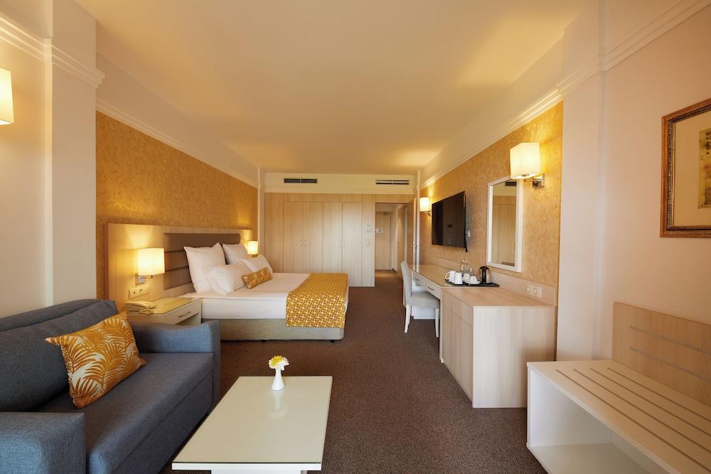 Dreams Sunny Beach Resort & Spa Premium All Inclusive