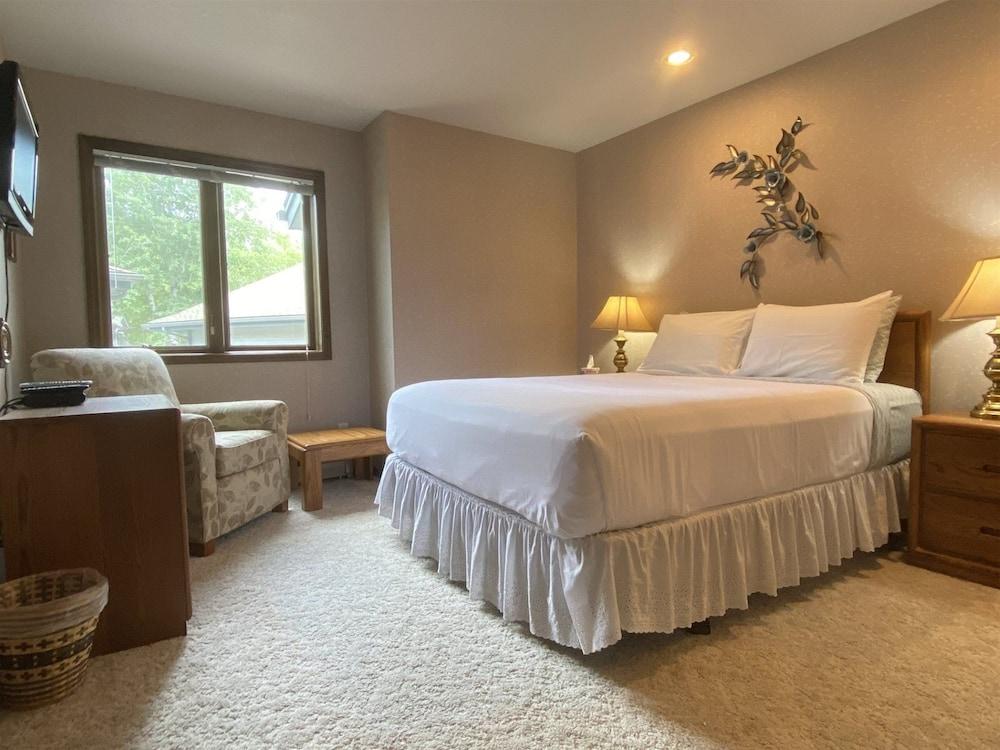 Mountain Harbor #114 3 Bedroom Condo