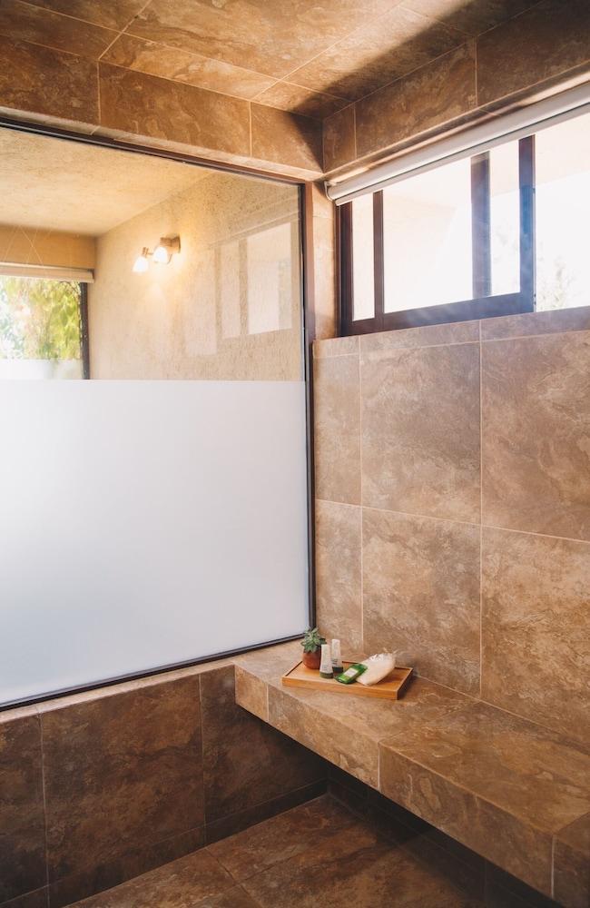 María & Bernardo Casa - Viñedo