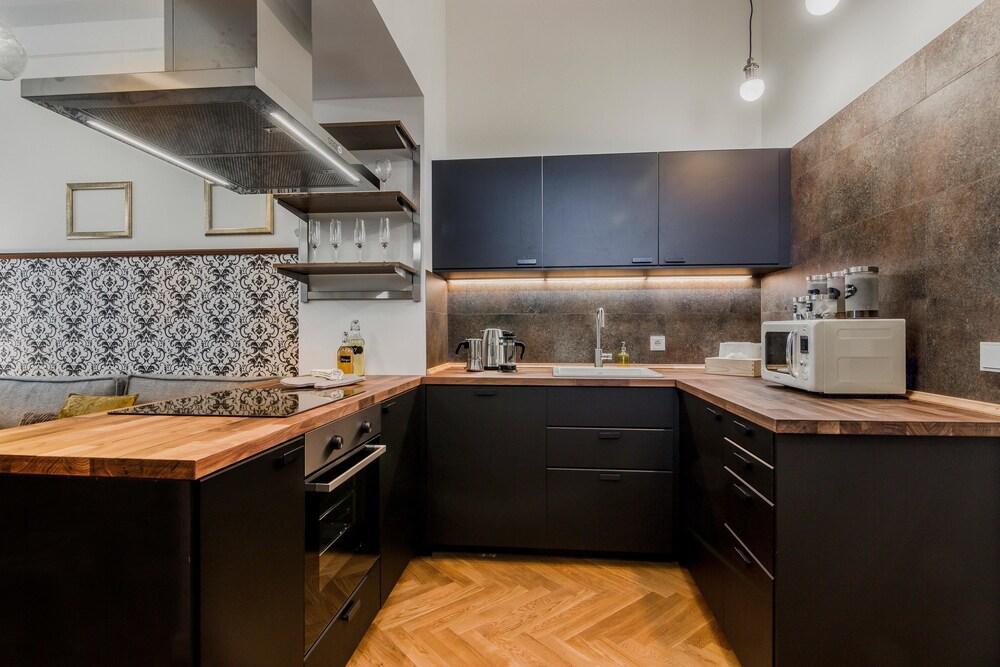 PRG Trendy Central APT by Michal&Friends