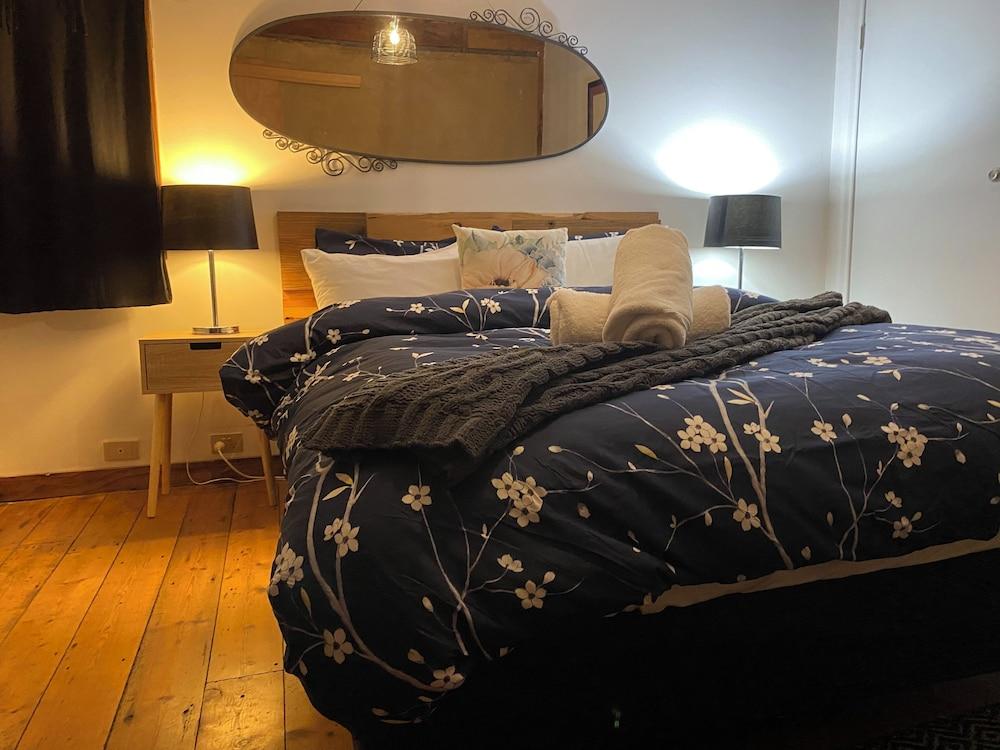 Sutton Spring Art Retreats