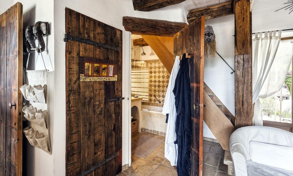 Chambres d'Hôtes Mas La Jaïna