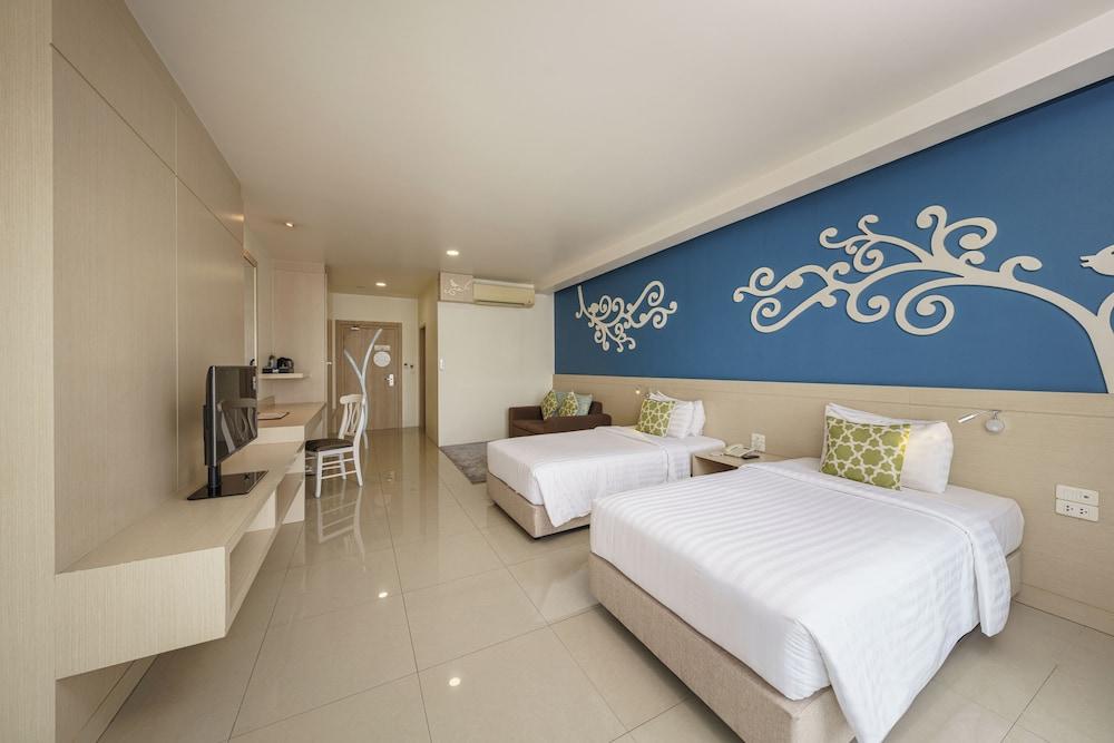 Jolly Suites Petkasem