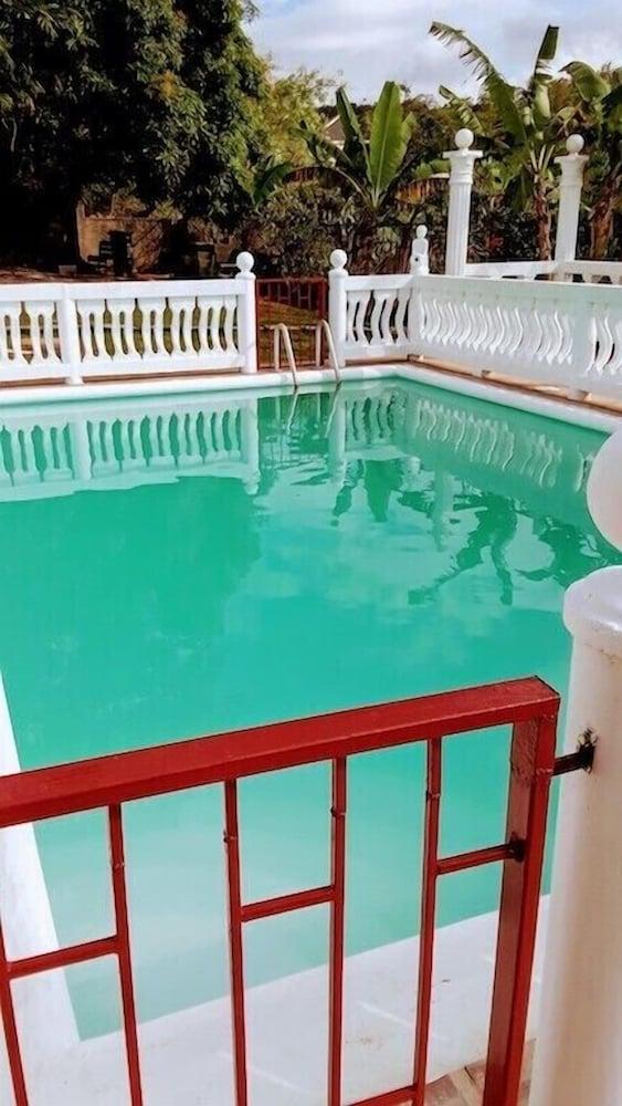 Your Private Get Away on The Hill