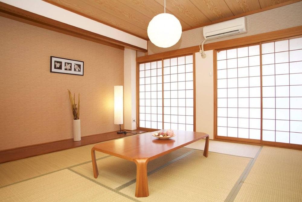 Namba Sunset Hills 4BR House