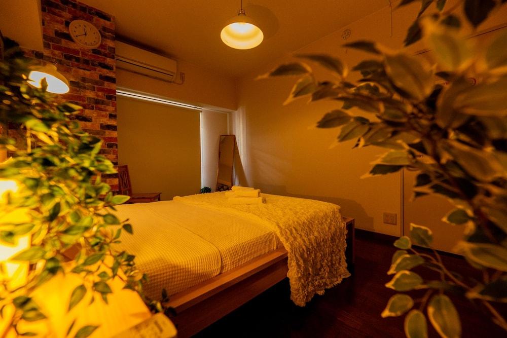 Shinsaibashi Midtown Apartments