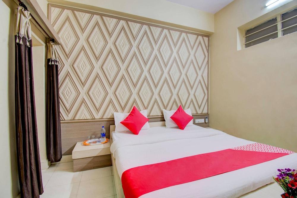 OYO 24838 Hotel Neelam