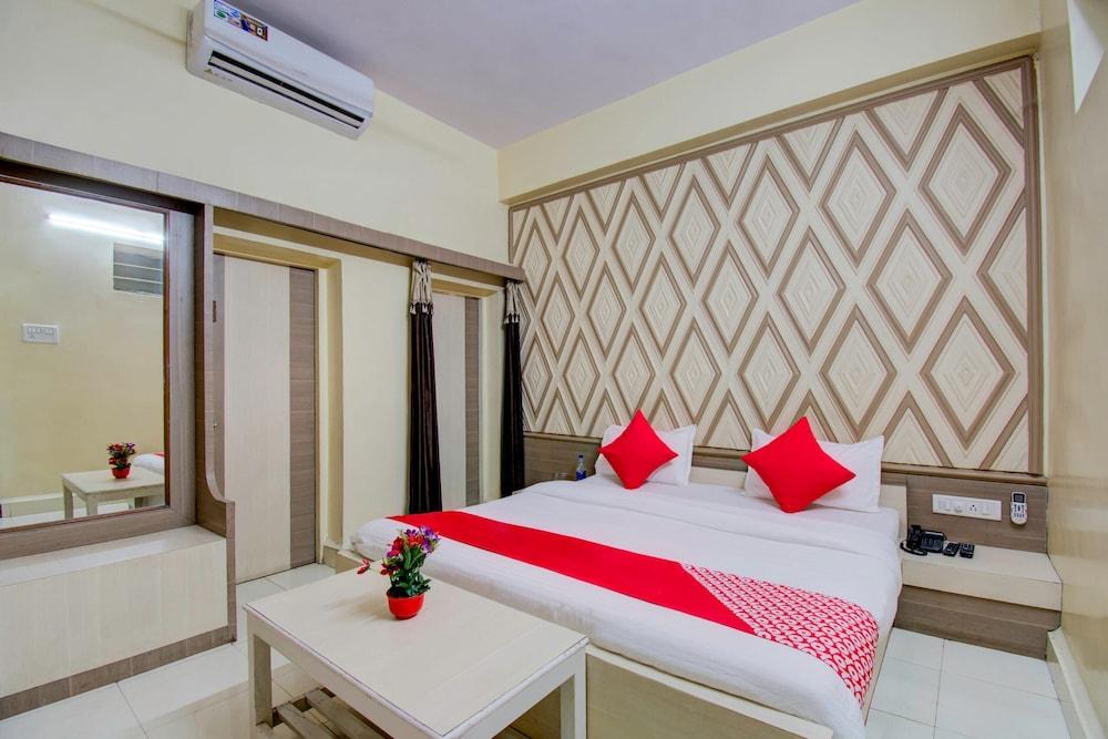OYO 24838 Hotel Neelam